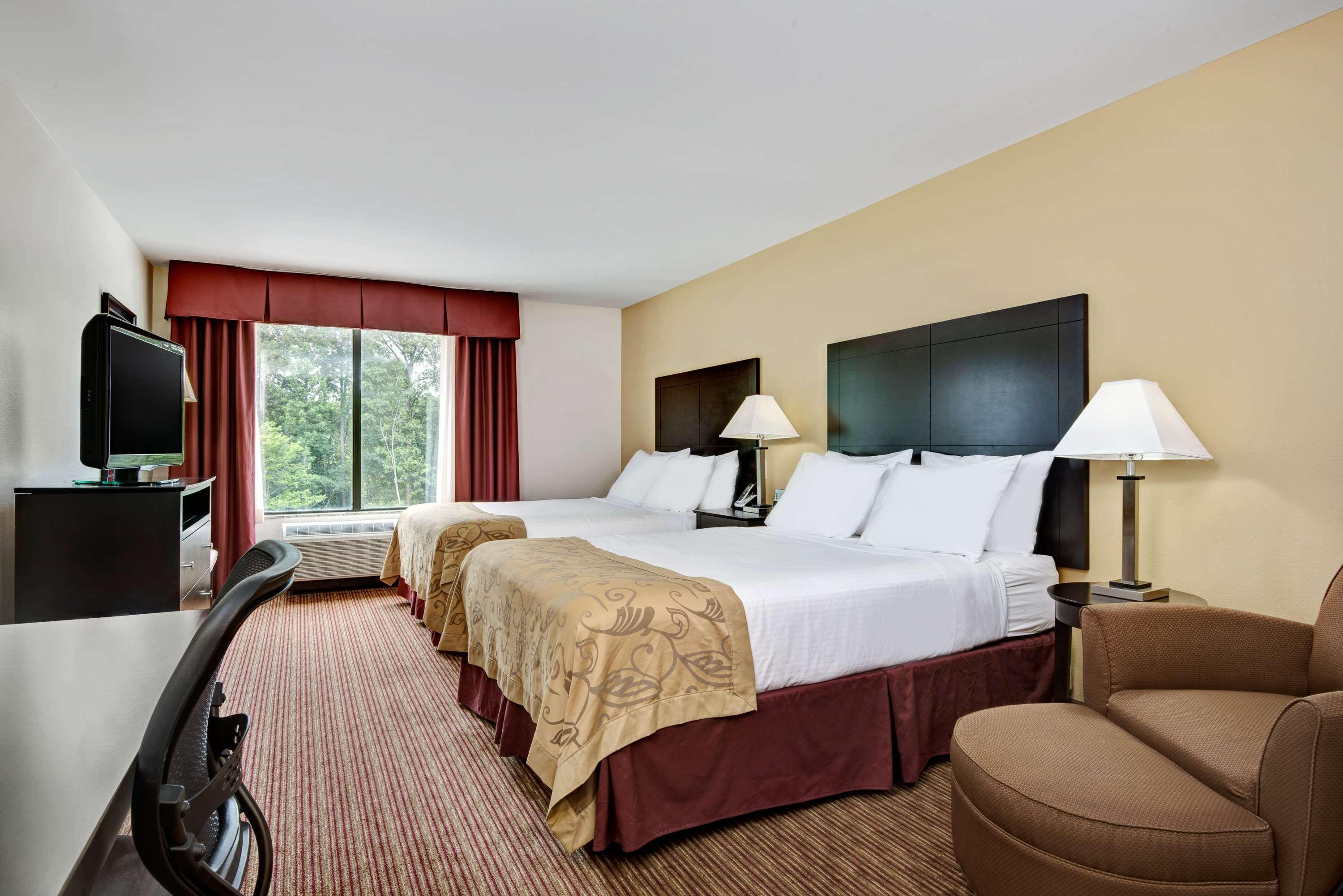 Wingate By Wyndham State Arena Raleigh/Cary Hotel Exterior foto
