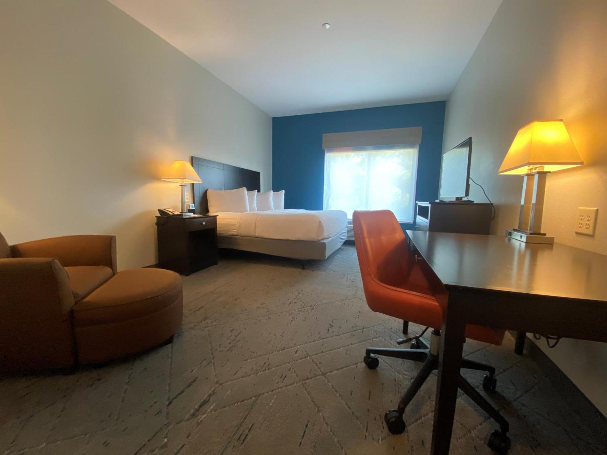 Wingate By Wyndham State Arena Raleigh/Cary Hotel Exterior foto