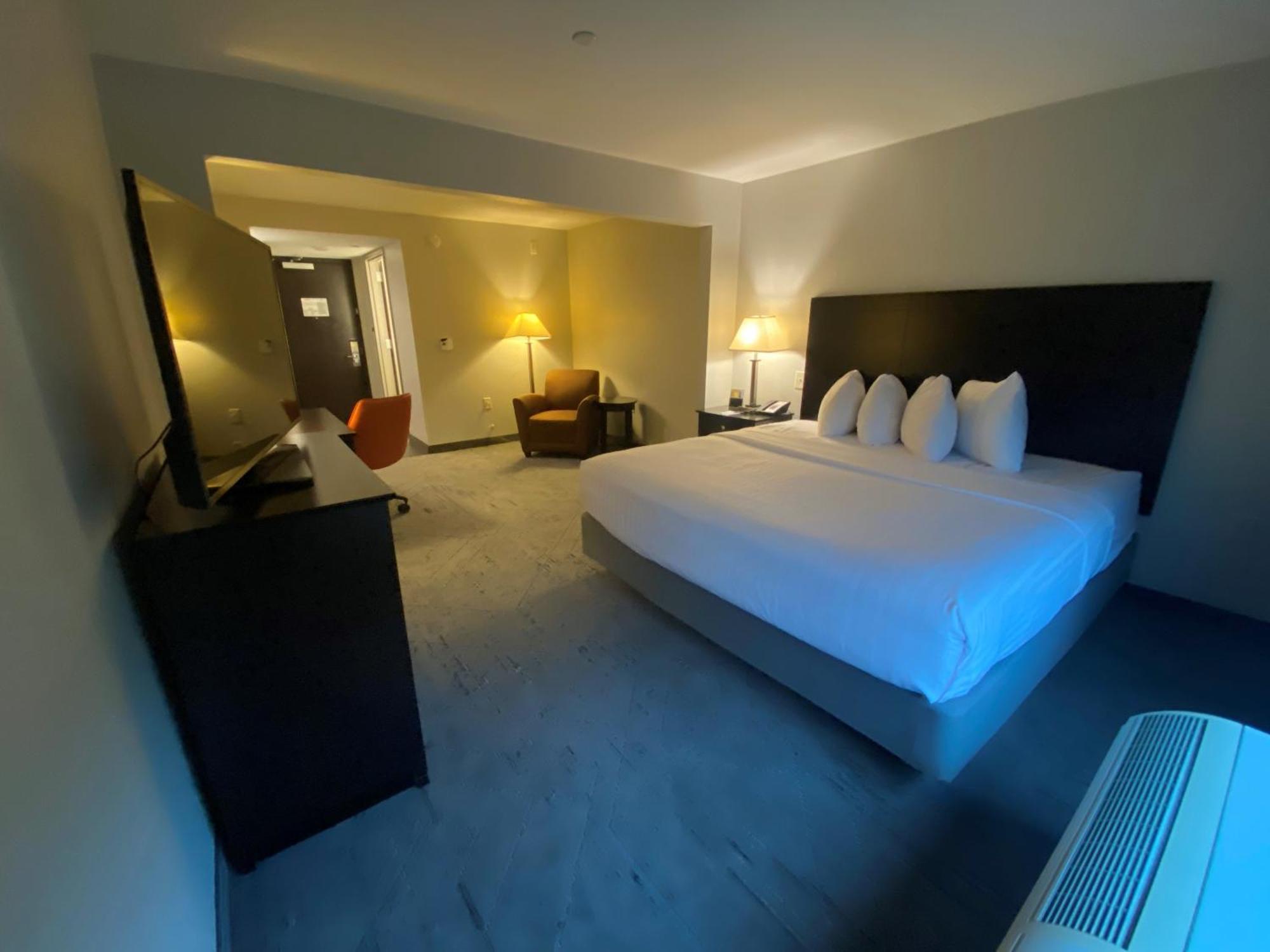 Wingate By Wyndham State Arena Raleigh/Cary Hotel Exterior foto