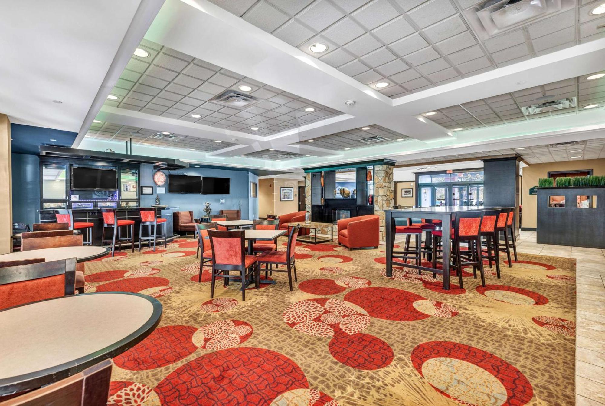 Wingate By Wyndham State Arena Raleigh/Cary Hotel Exterior foto