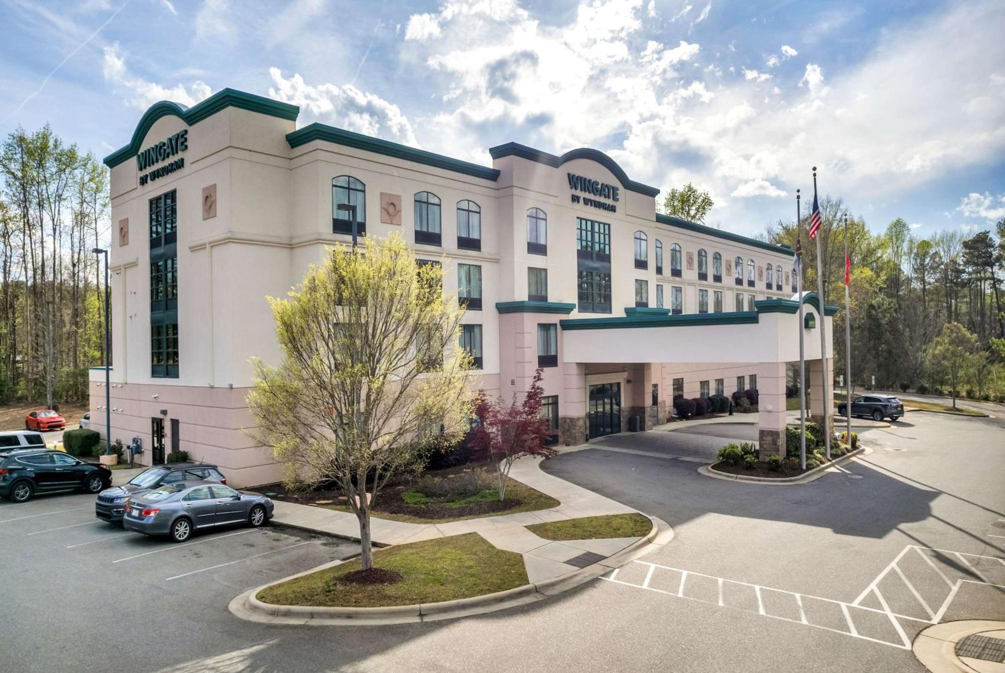 Wingate By Wyndham State Arena Raleigh/Cary Hotel Exterior foto