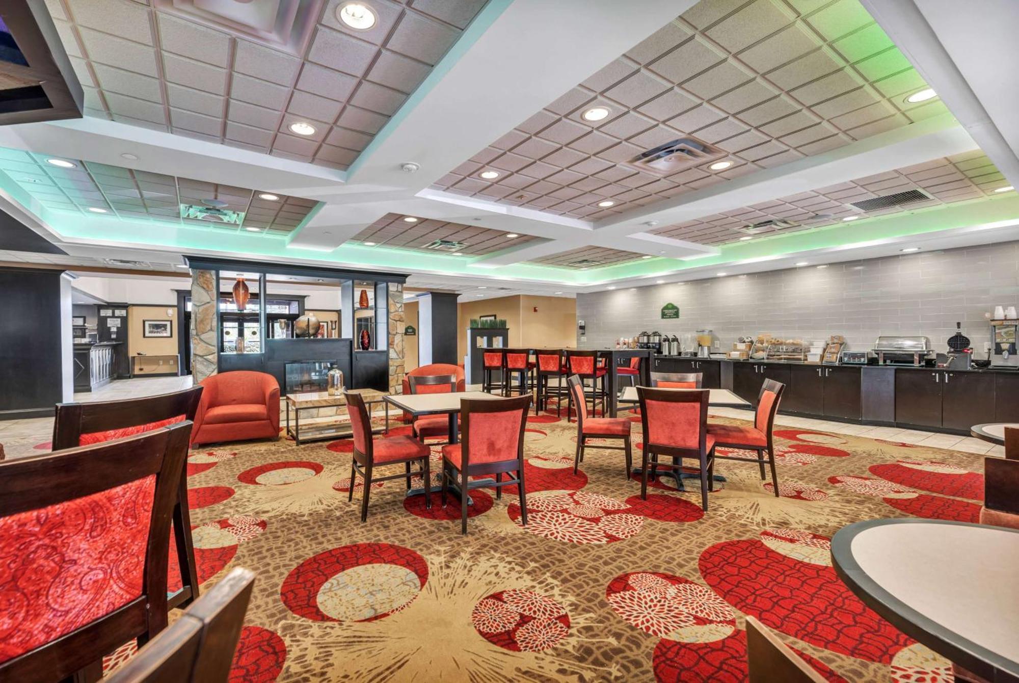 Wingate By Wyndham State Arena Raleigh/Cary Hotel Exterior foto